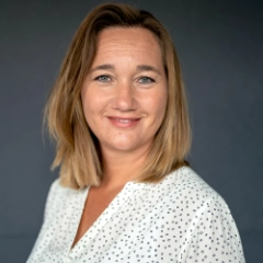 Nadine Lang